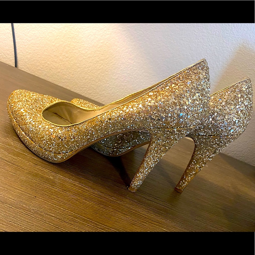 Nine West Glitter pumps